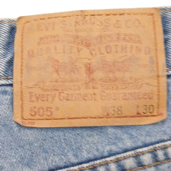 Levis  Mens 505 Jeans 38x30 Blue Denim Straight Leg,Red Tag Vintage, Medium Wash - Picture 5 of 10